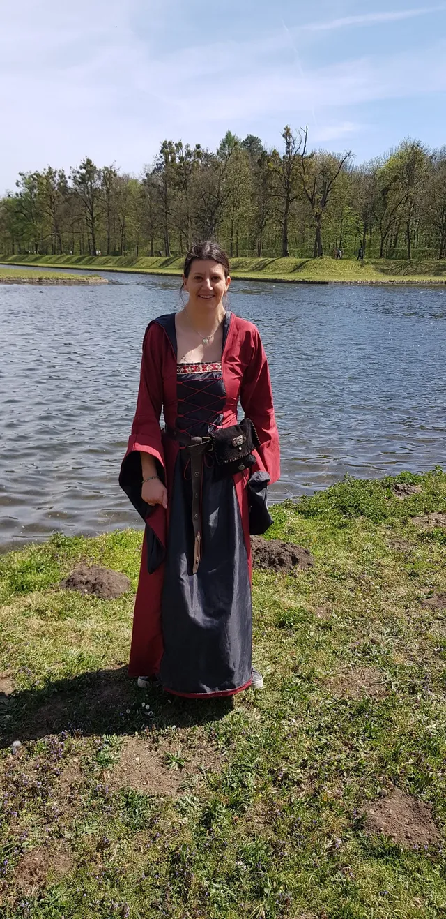 Gewandetes Wandern von der Nymphenburg zur Blutenburg am 22. April 2019